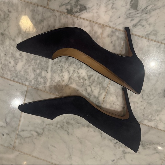 Banana Republic Navy Heels - Picture 2 of 3